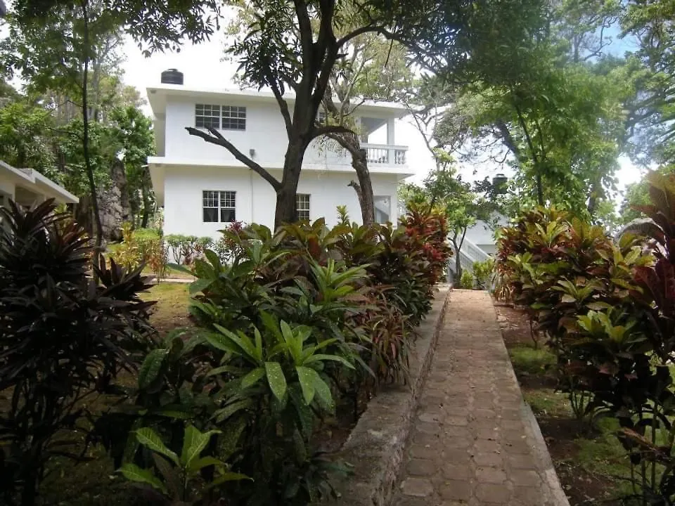 Vue Sur Mer Appartment Hotel Cap-Haitien Campsite